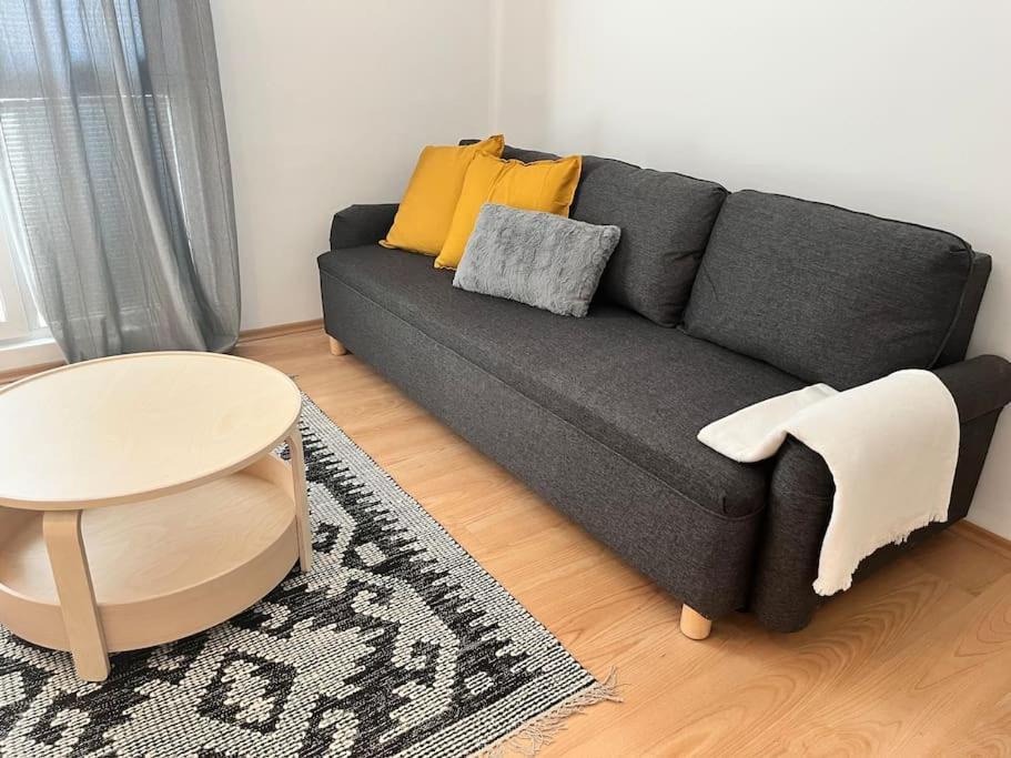 Cute Apartment In The Old Town Bratislava Exterior foto