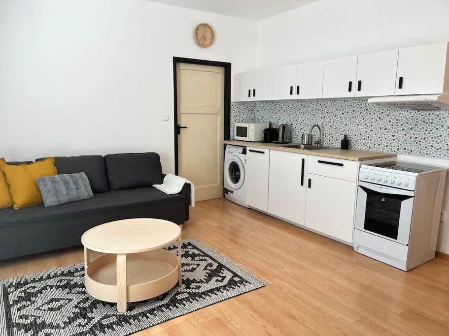 Cute Apartment In The Old Town Bratislava Exterior foto